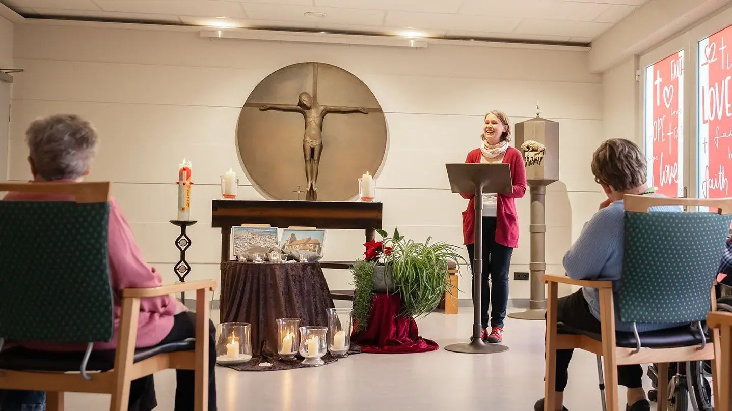 Bund der Caritasstiftungen im Bistum Hildesheim BdC Seniorenhilfe: Gottesdienst in einer Betreuungseinrichtung