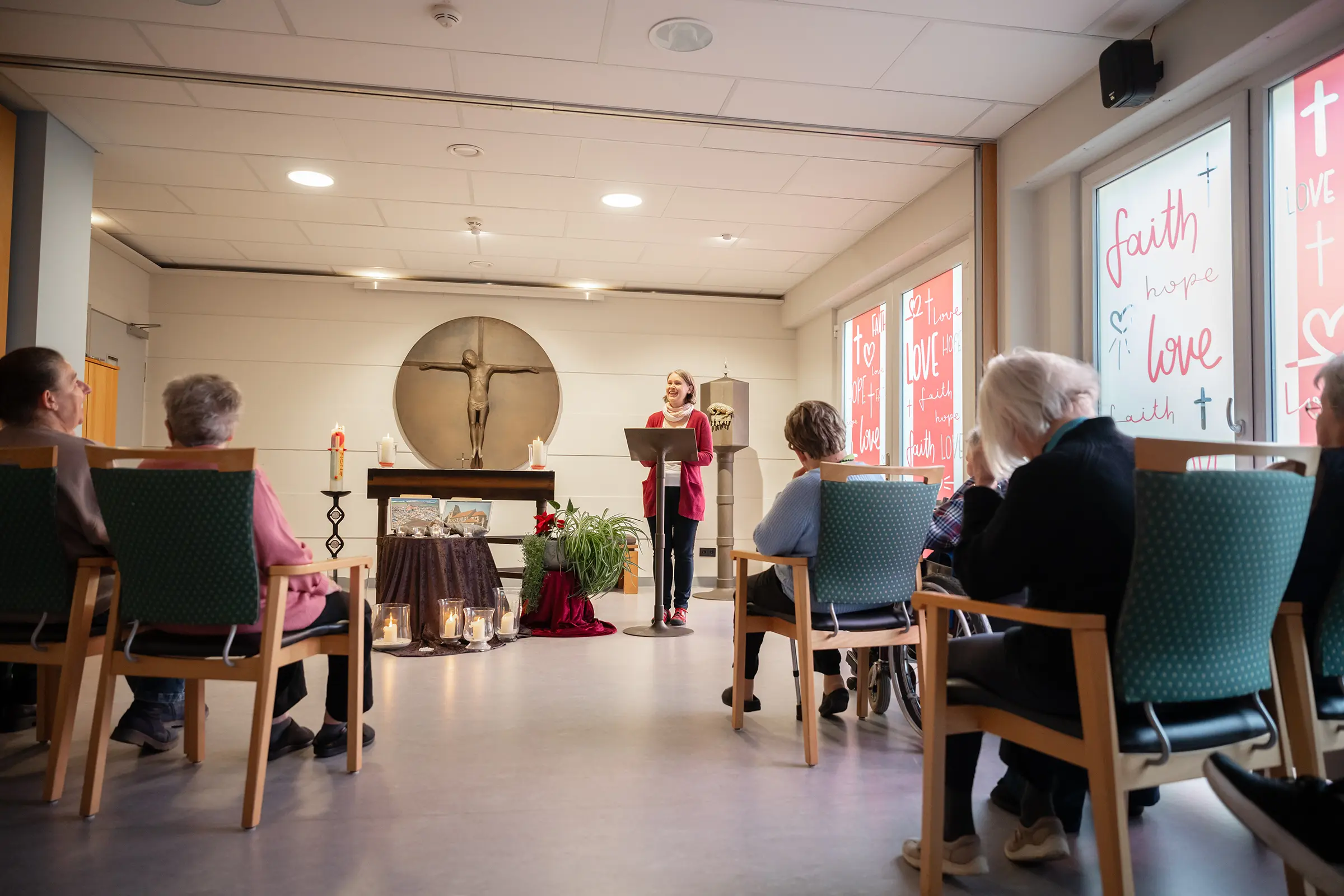 Bund der Caritasstiftungen im Bistum Hildesheim BdC Seniorenhilfe: Gottesdienst in einer Betreuungseinrichtung
